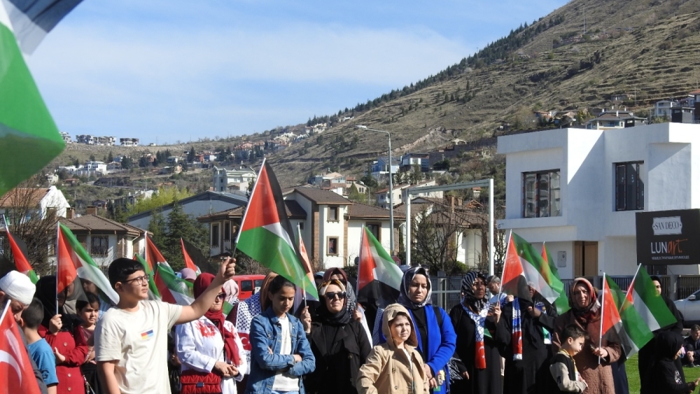 Kayseri'de Filistin'e Destek Konvoyu düzenlendi